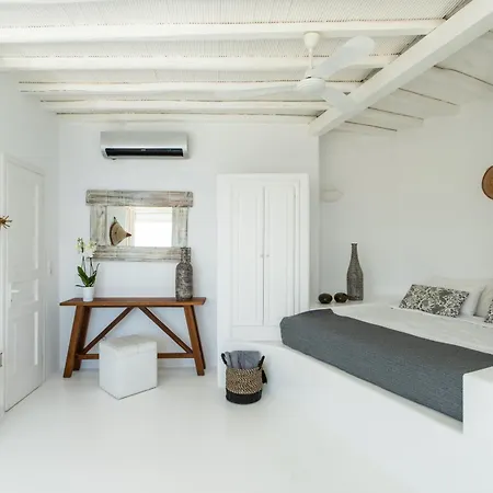 Ruby By Mykonos Rocks