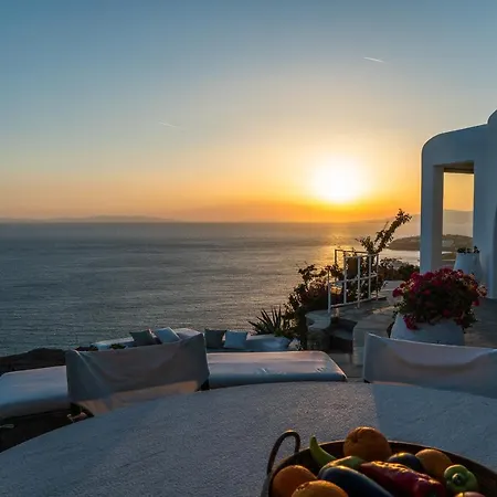 Ruby By Mykonos Rocks 4*