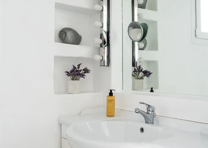 Ruby By Mykonos Rocks 4*